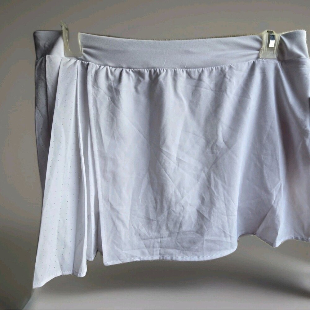 Women’s Athletic Skort Size 12/14   | WHITE Tennis Running Workout pleaded - Picture 2 of 8